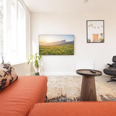 Velvet - 56 Vicar Lane Apartment