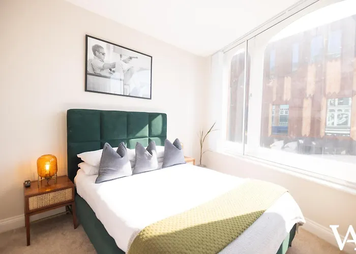 Velvet - 56 Vicar Lane Apartment