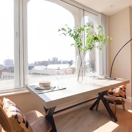 Velvet - 56 Vicar Lane * Leeds (West Yorkshire)